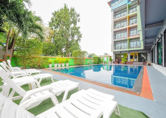 Oyo 75367 Ud Pattaya Hotel Bang Lamung