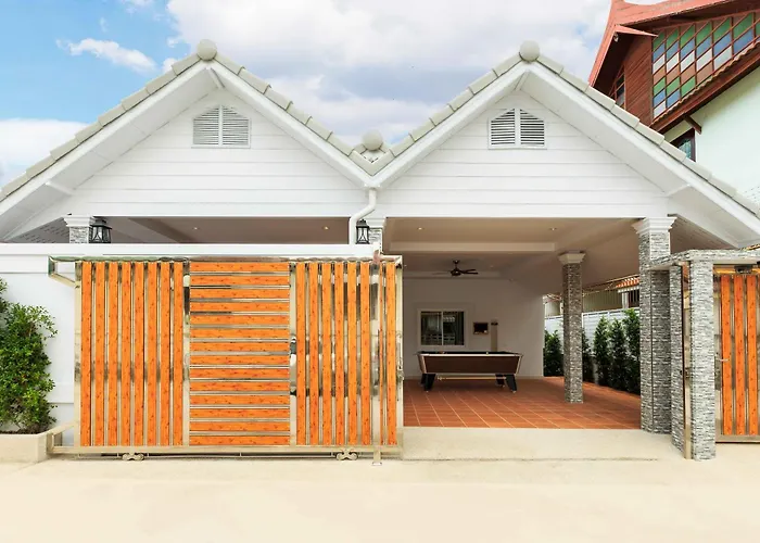 Pattaya Private Villa - Pool,Sauna,Snooker,Bbq