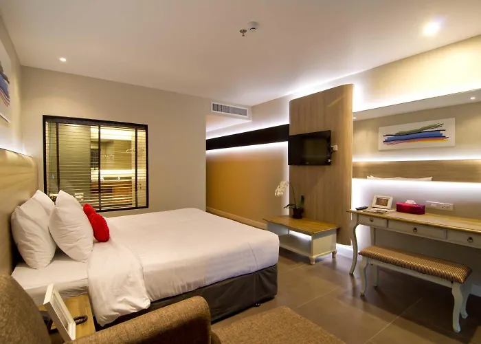 Sea Me Spring Too Hotel Pattaya