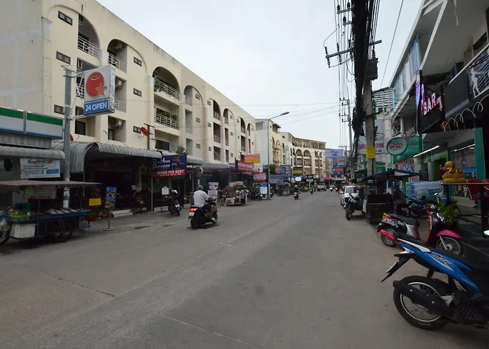 Bua Khao Paradise Pattaya