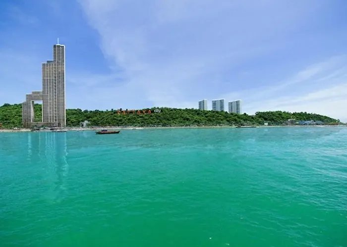 View Talay 1B Holidays Pattaya