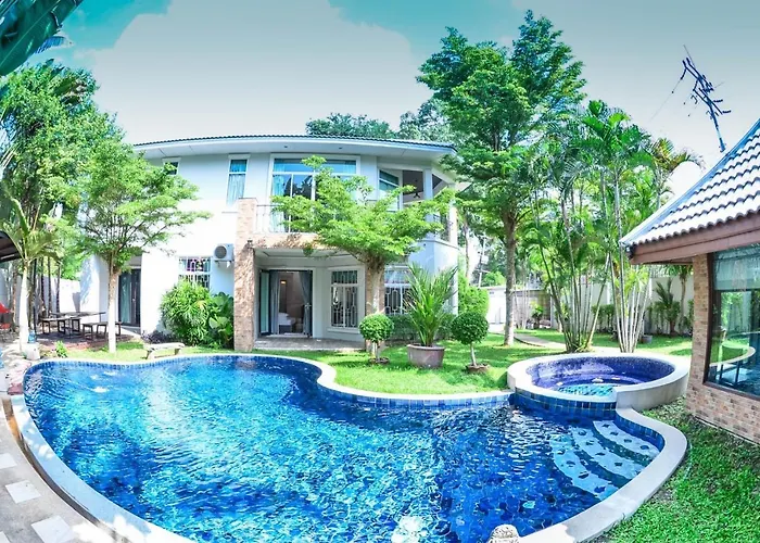 Privates ตะวันรอนวิลล่า 7 ห้องนอน พร้อมสระว่ายน้ำส่วนตัว Pattaya